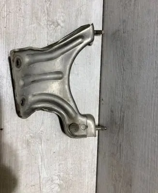 Skoda Octavia Mk3 (5E) Engine mounting bracket 5Q0253461Q