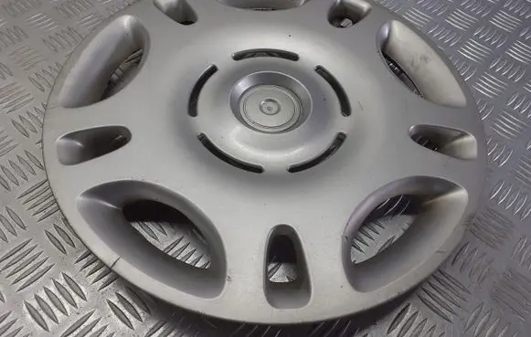 Fiat Grande Punto R15 wheel hub/cap/trim 3613-1094