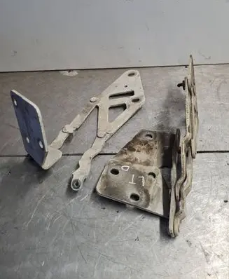 Volkswagen II LT Engine bonnet/hood hinges 2D0823301B