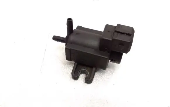 Volvo XC60 Turbo solenoid valve 31219977 70261300