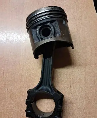 Mercedes-Benz SL R107 Piston with connecting rod 450DJET