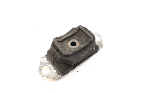 Nissan Qashqai Engine mount bracket 8200395661