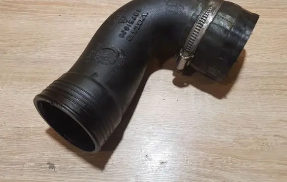 Volvo S80 Intercooler hose/pipe 30751920