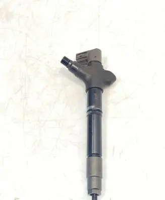 Toyota Auris 150 Fuel injector 236700R100