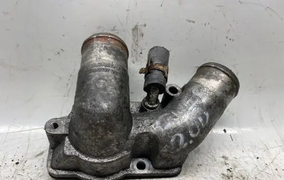 Thermostat/thermostat housing