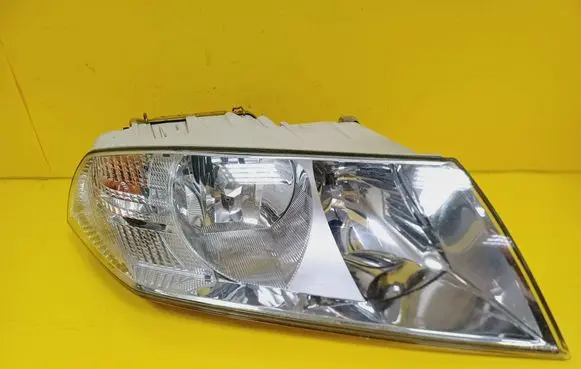 Skoda Octavia Mk2 (1Z) Headlight/headlamp