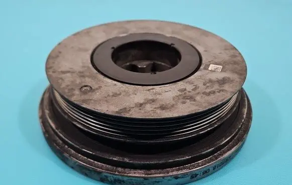 Mercedes-Benz E W213 Crankshaft pulley A6540300003 IMPRK1495895