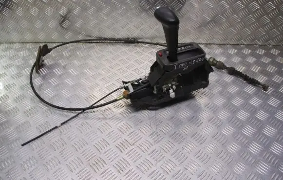 Nissan Almera Tino Gear selector/shifter in gearbox 