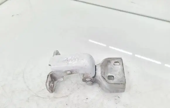 Opel Vivaro Front door upper hinge 311772H 66380