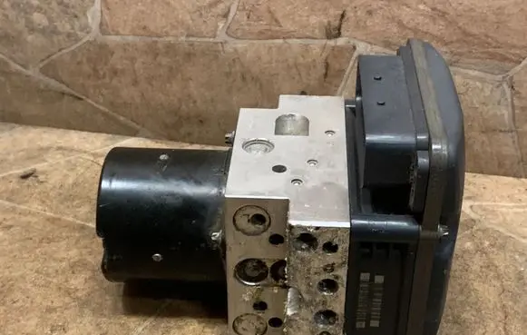 BMW X5 E70 ABS Pump 6788219
