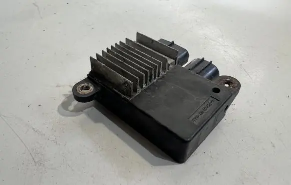Coolant fan relay