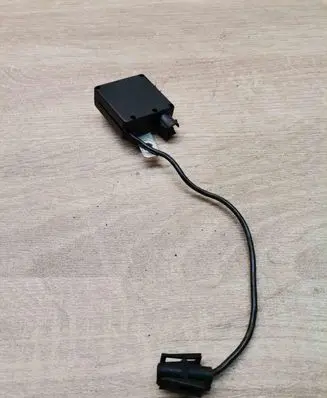 BMW X5 E53 Aerial antenna amplifier 8380945