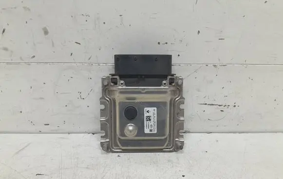 Renault Trafic III (X82) Adblue control unit 237G00049R 237G0001R