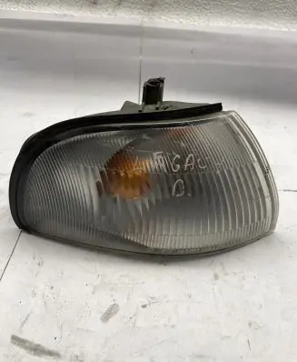 Subaru Impreza II Front indicator light 21020579