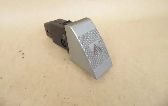KIA Carnival Hazard light switch 864W0140