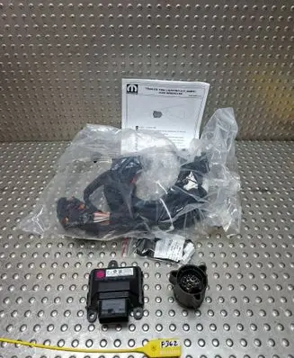 Jeep Wrangler Tow bar trailer control unit/module 82216361AA