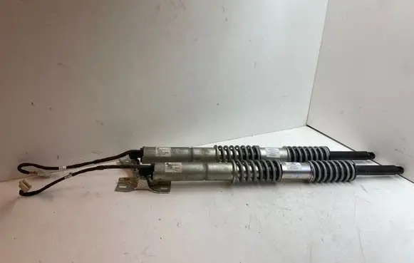 BMW 5 F10 F11 Tailgate strut 51244875383