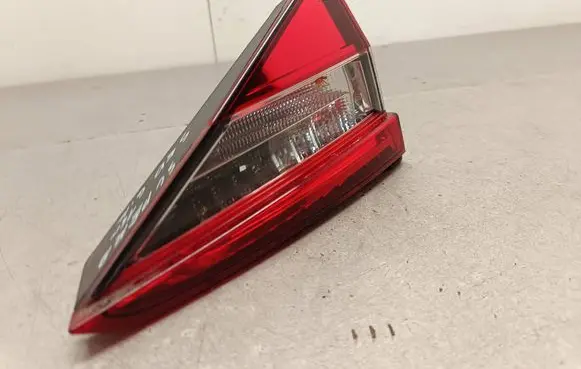 Skoda Superb B8 (3V) Tailgate rear/tail lights
