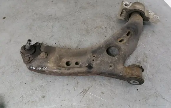 Volkswagen PASSAT B7 Front lower control arm/wishbone