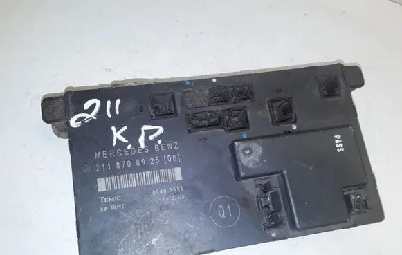 Mercedes-Benz E W211 Door control unit/module 2118706926 00401696