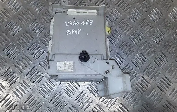 Toyota Prius (XW30) Fuse module 8273047440a
