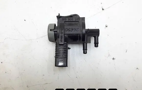 Audi A4 S4 B8 8K Turbo solenoid valve 1k0906283a