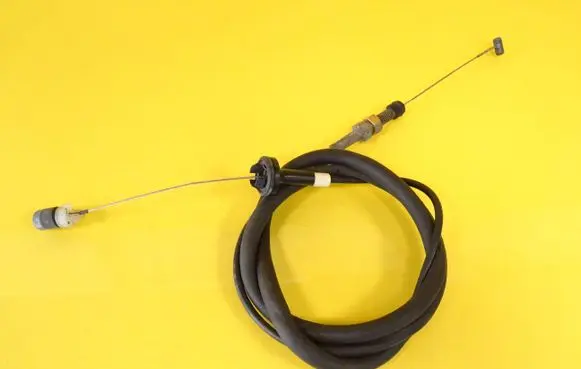 Daihatsu Cuore Throttle cable 