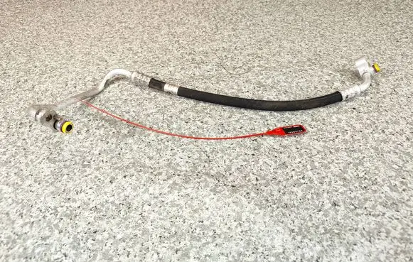 BMW X5 E70 Air conditioning (A/C) pipe/hose 6988882