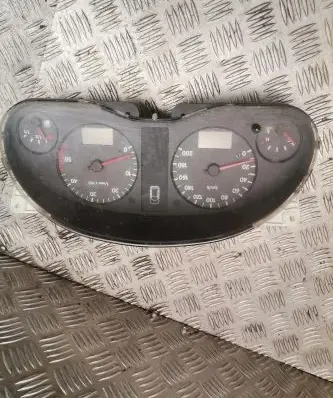 Seat Alhambra (Mk1) Speedometer (instrument cluster) 7m0919890d