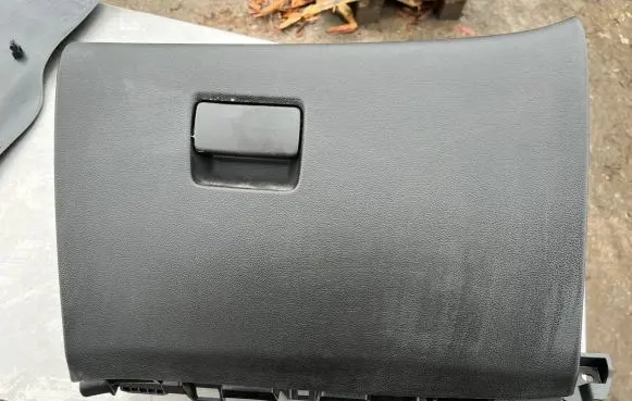 Opel Astra J Glove box set 13262607 13373796