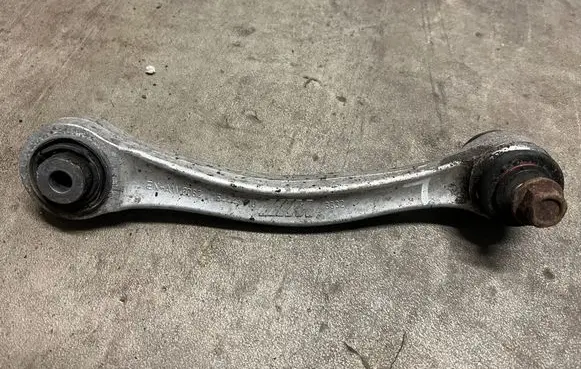 BMW M3 e92 Rear control arm 2283547