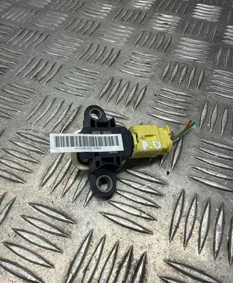 Nissan Navara D23 Airbag deployment crash/impact sensor 988361MA0A F1820