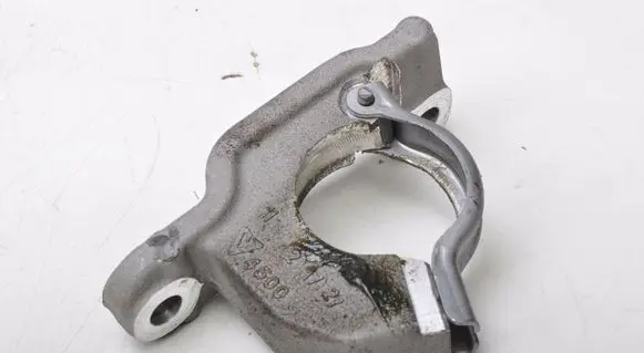 Citroen C4 III e-C4 Driveshaft support bearing bracket 9830210680