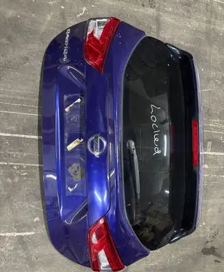 Nissan Qashqai Tailgate/trunk/boot lid