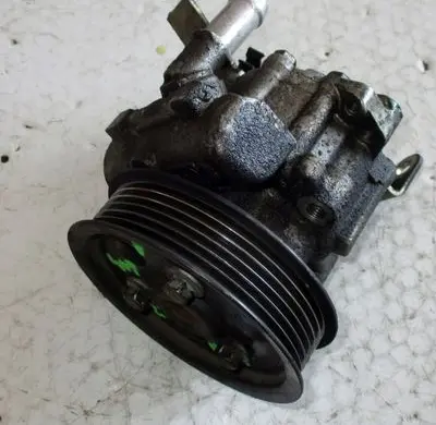 Peugeot 407 Power steering pump