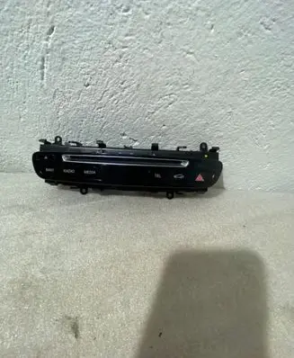 Mercedes-Benz C W205 Head unit multimedia control A2059055201 12674224 SW132800
