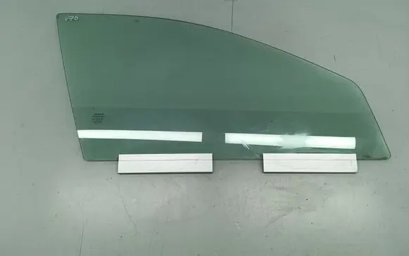 Volvo V70 Front door window glass four-door 43R001106
