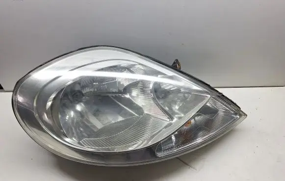 Renault Trafic II (X83) Headlight/headlamp 8200701356