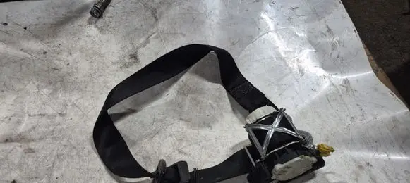 Mercedes-Benz R W251 Rear seatbelt 33052212D 330442446