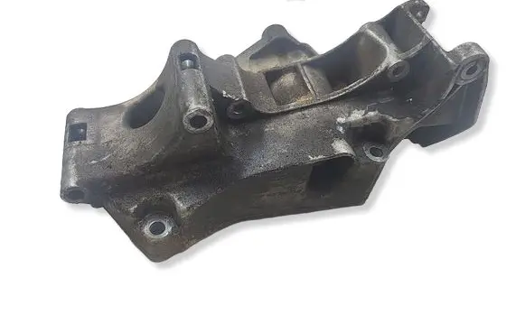 Volkswagen Golf IV Engine mounting bracket 032145169