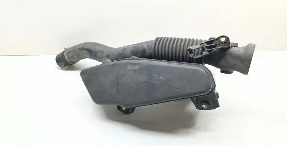 Intake resonator