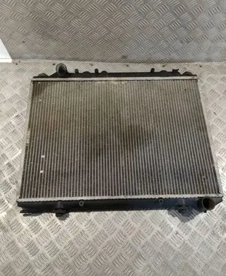 Opel Frontera B Coolant radiator