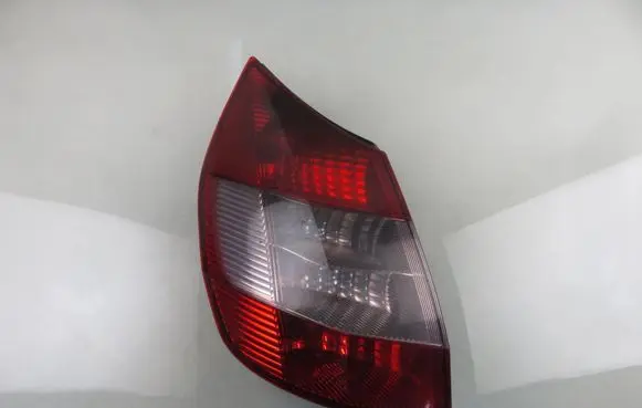 Renault Scenic II - Grand scenic II Rear/tail lights 8200127704