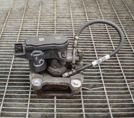 Volvo XC40 Rear brake caliper 31471181 31665007