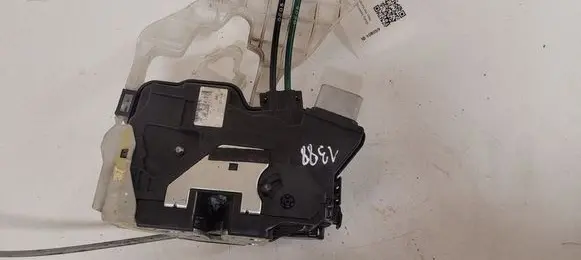 KIA Sorento Rear door lock