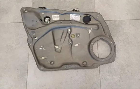 Mercedes-Benz A W169 Front door window regulator with motor A1697202979