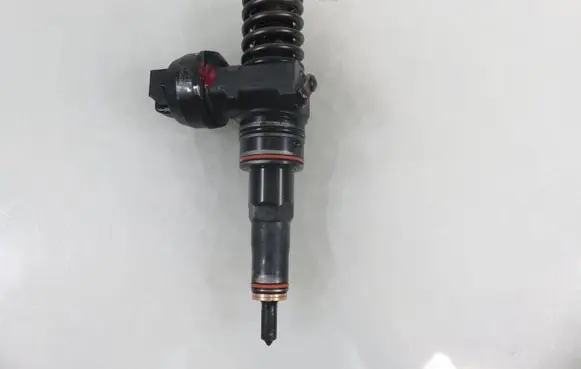 Skoda Fabia Mk1 (6Y) Fuel injector 0414720037 038130073AJ