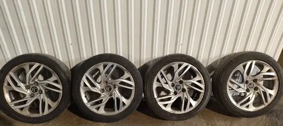 Citroen C4 II R17 alloy rim 9687802577