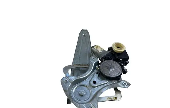 Toyota Auris E180 Rear window lifting mechanism without motor 8572002440B