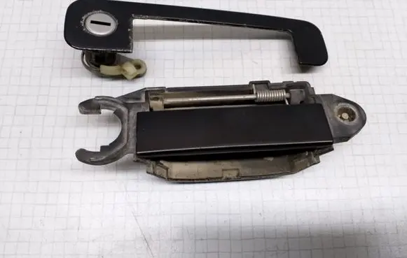 Audi A6 S6 C4 4A Front door exterior handle 4A0837206A 4A0837206B